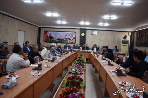 نشست معاون سیاسی، امنیتی و اجتماعی استاندار با احزاب و گروههای سیاسی شهرستان ترکمن