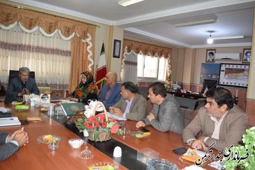جلسه بررسی مشکلات پروژه سالن تختی شهرستان ترکمن برگزار شد