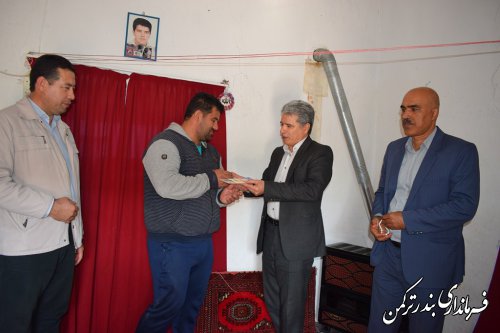 دیدار و تجلیل فرماندار ترکمن از ورزشکار "نورمحمد آرخی (اسحاق)"