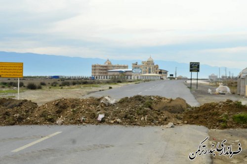 تمامی ورودی های منتهی به تفرجگاه های ساحلی در شهر بندرترکمن مسدود شد