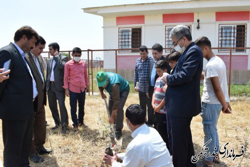 آغازعملیات اجرایی باغ بوستان یک هکتاری آموزشگاه بابک برخدایی روستای اسلام تپه 