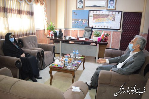 دیدار مدیرکل دفتر امور شهری و شوراهای استانداری با سرپرست فرمانداری ترکمن