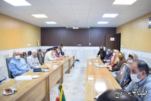 تجلیل از مدیران موسسات و تشکل های مردمی شهرستان ترکمن
