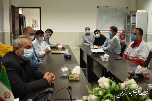 تجلیل سرپرست فرمانداری از پزشکان بیمارستان امام خمینی (ره) بندرترکمن