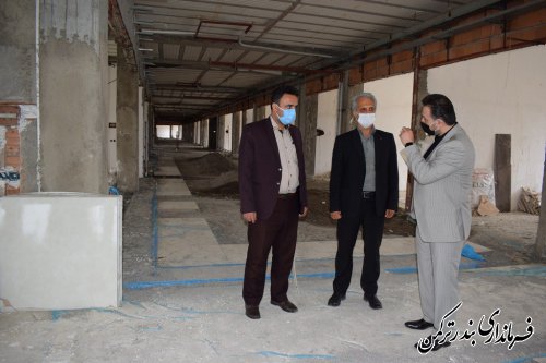 بازدید فرماندار از روند ساخت پروژه گردشگری شرکت هیرکانیا آسیا شهرستان ترکمن