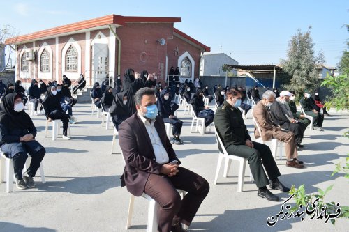  حضور فرماندار ترکمن در مراسم لاله روشن یادواره شهدای دانش آموز و فرهنگی
