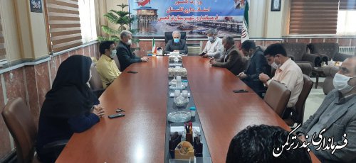 نشست فرماندار ترکمن با کارکنان فرمانداری شهرستان
