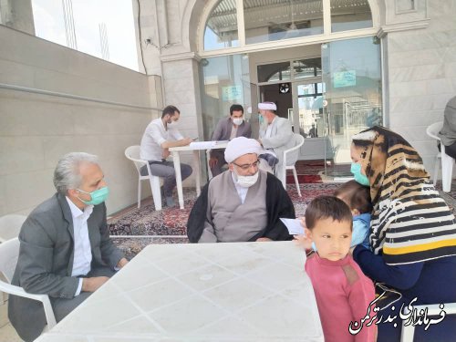 برگزاری میزخدمت در مسجد جامع شهرستان ترکمن
