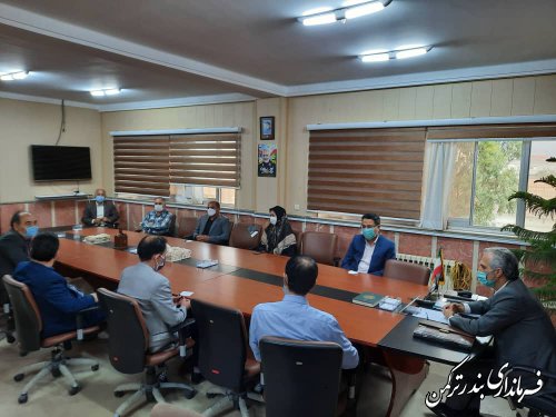 نشست فرماندار ترکمن با فعالان سیاسی اجتماعی فرهنگی شهرستان