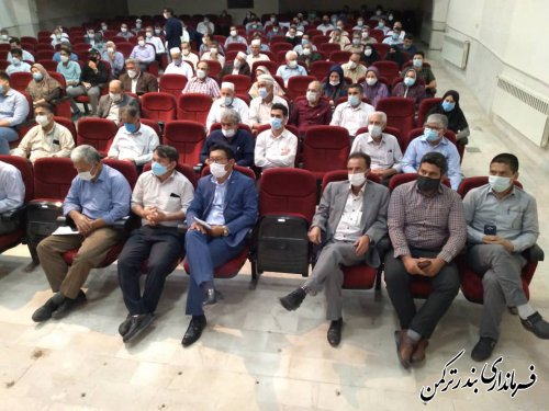 جلسه آموزشی نمایندگان فرماندار در شعب اخذ رای انتخابات شهرستان ترکمن