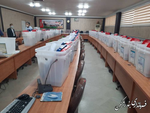 آماده سازی صندوق های اخذ رای انتخابات شهرستان ترکمن