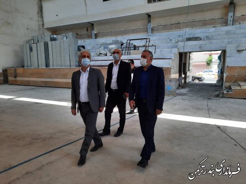  بازدید فرماندار ترکمن و مدیرکل ورزش و جوانان استان از پروژه درحال احداث سالن تختی