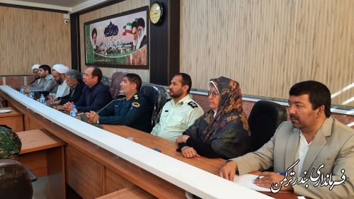 بمناسبت هفته نیروی انتظامی جلسه قدردانی از زحمات پرسنل فراجا برگزار شد  
