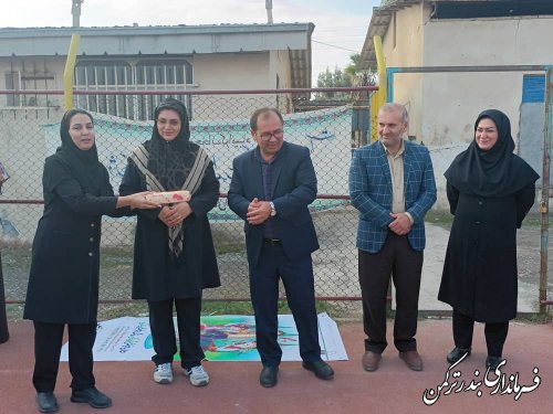 به مناسبت هفته سلامت زنان ایرانی و هفته تربیت بدنی مراسم پیاده روی برگزار شد