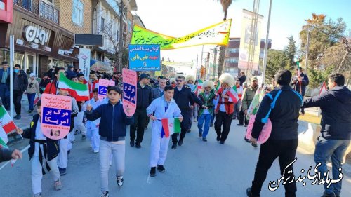 مراسم راهپیمایی باشکوه 22 بهمن ماه همزمان با سراسر کشور در بندرترکمن برگزار گردید