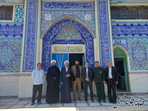 حضور امام جمعه و مسوولان بندرترکمن در مسجد جامع جزیره آشوراده