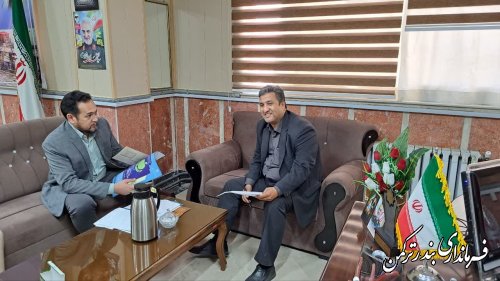 دیدار فرماندار با رئیس بیمه سلامت شهرستان ترکمن