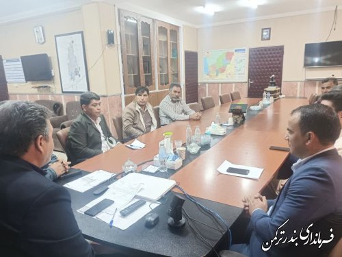 جلسه مشترک بخشدار، شهردار، و اعضای شورای سیجوال با جعفری فرماندار ترکمن