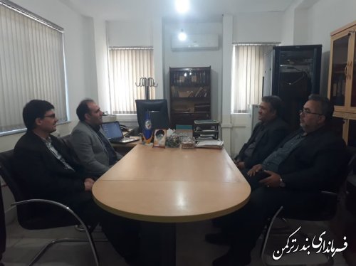دیدار فرماندار ترکمن با رئیس اداره ثبت احوال شهرستان به مناسبت روز ثبت احوال