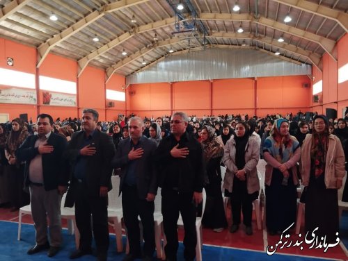 همایش رای اولی ها در شهرستان ترکمن برگزار شد.